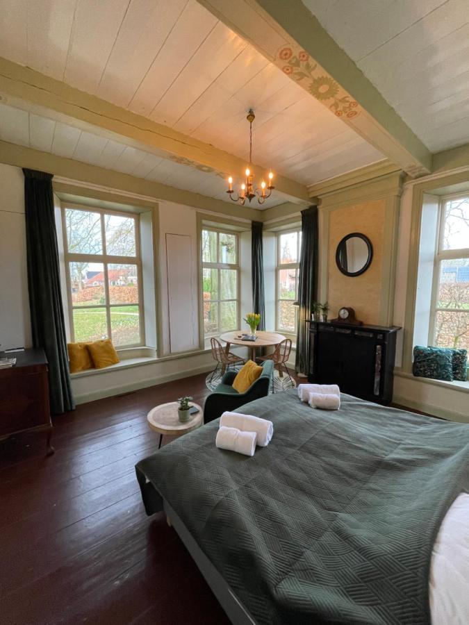 Suite In Prachtige Groningse Boerderij Uit 1856 Schildwolde Luaran gambar