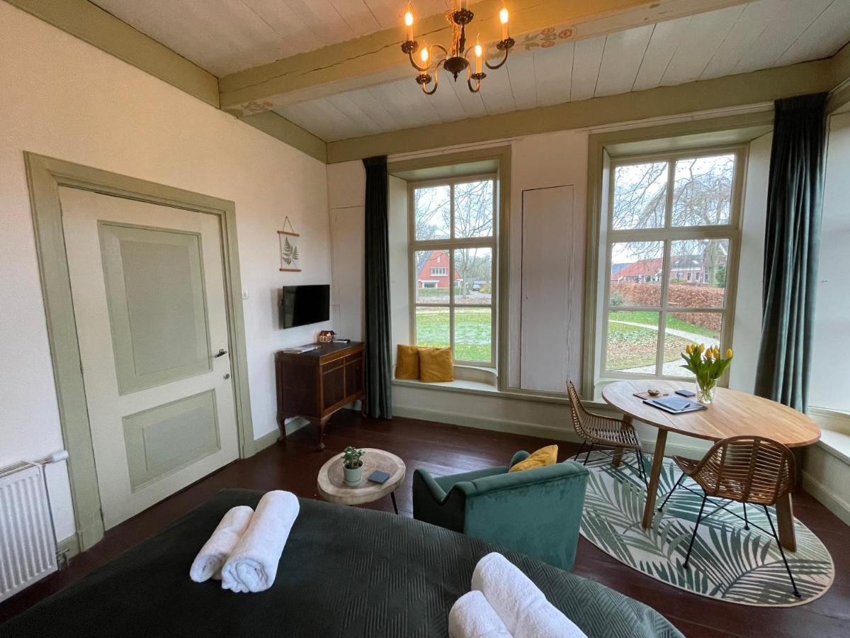 Suite In Prachtige Groningse Boerderij Uit 1856 Schildwolde Luaran gambar